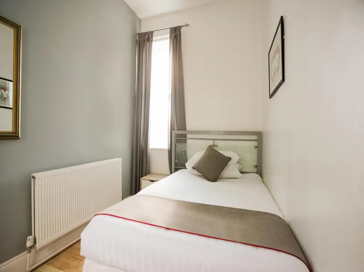 Newcastle West Hotel & Bar Hostel